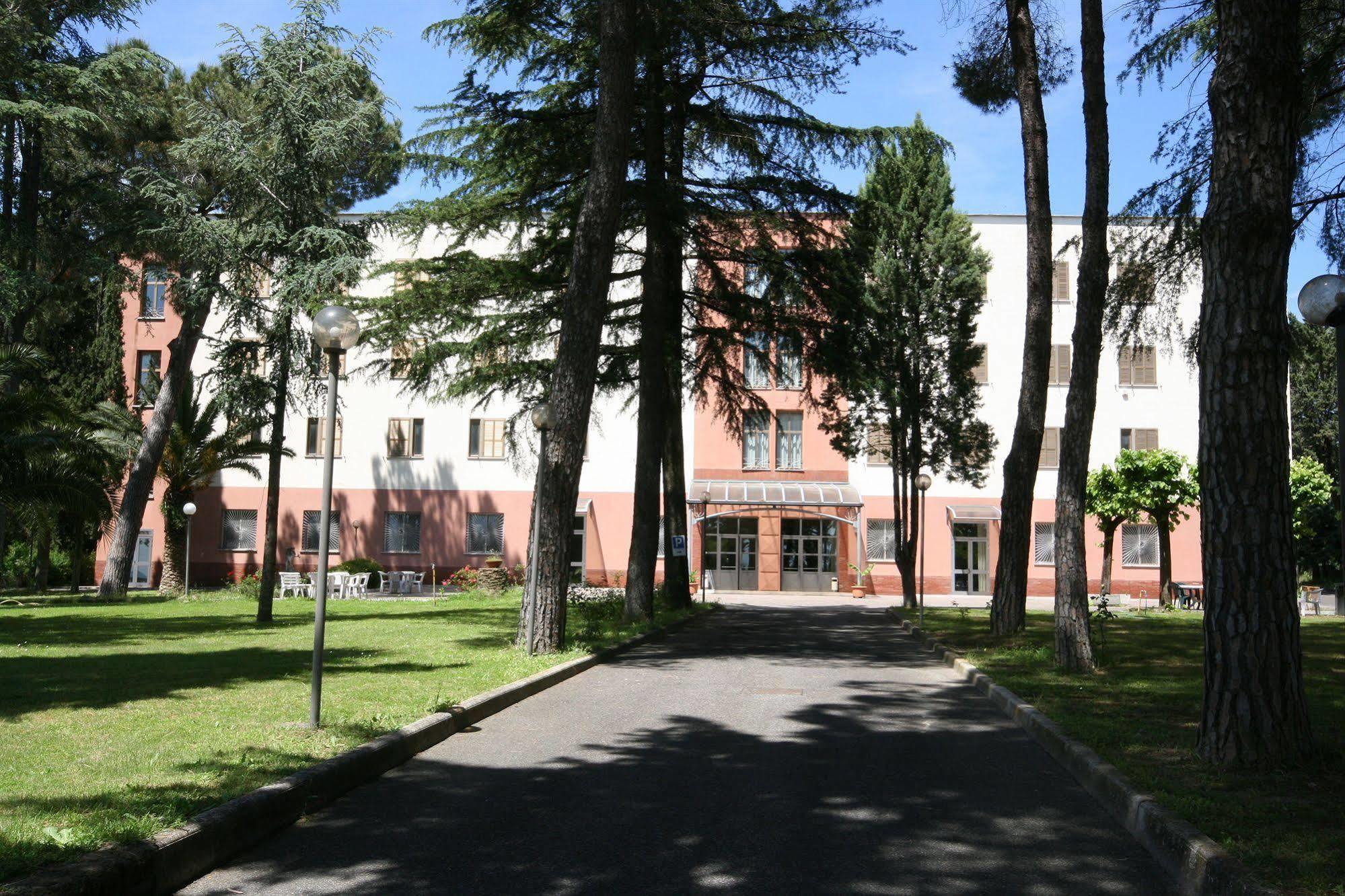 Parco Santa Rita Hotel Sacrofano Bagian luar foto