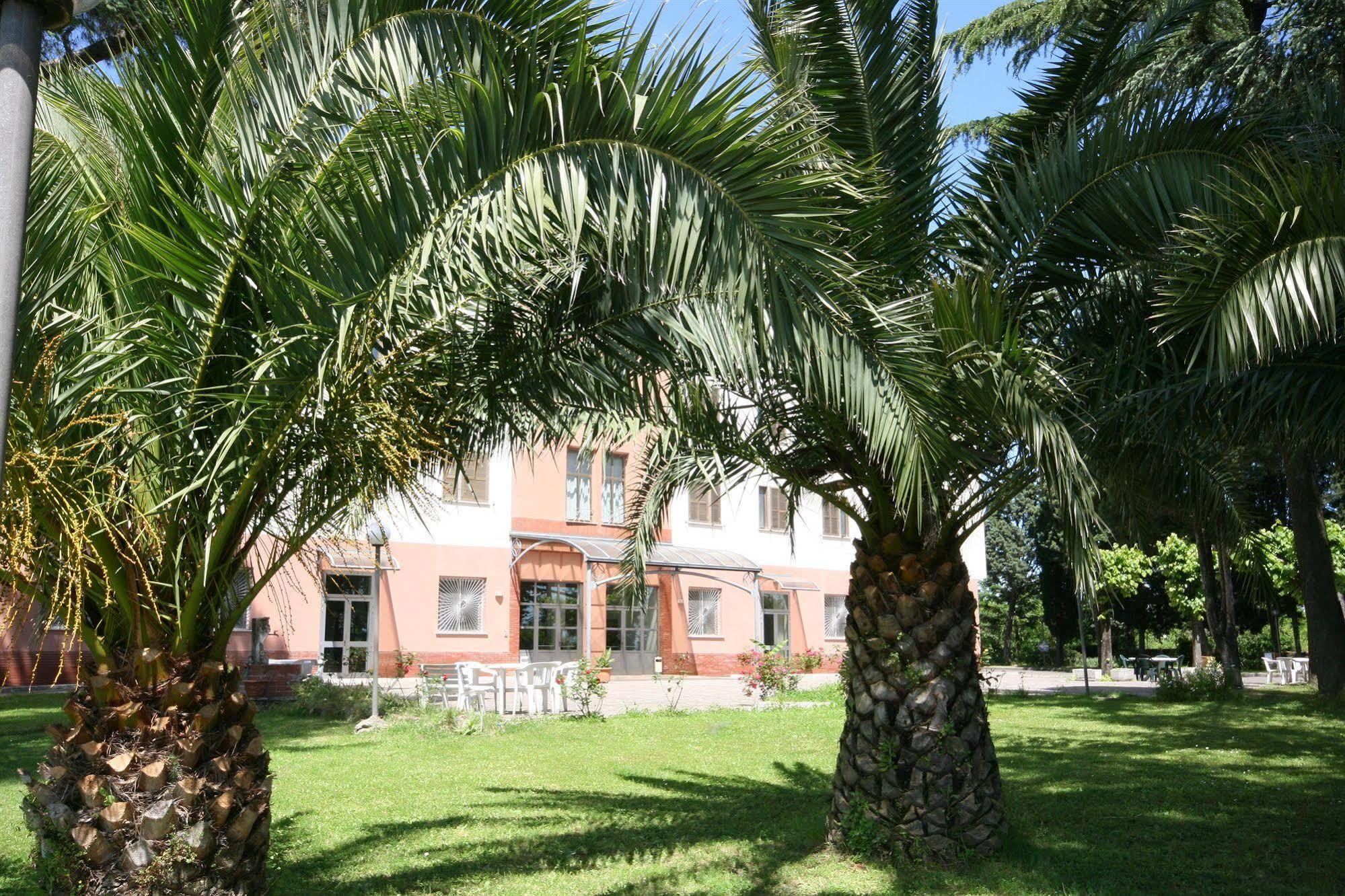 Parco Santa Rita Hotel Sacrofano Bagian luar foto